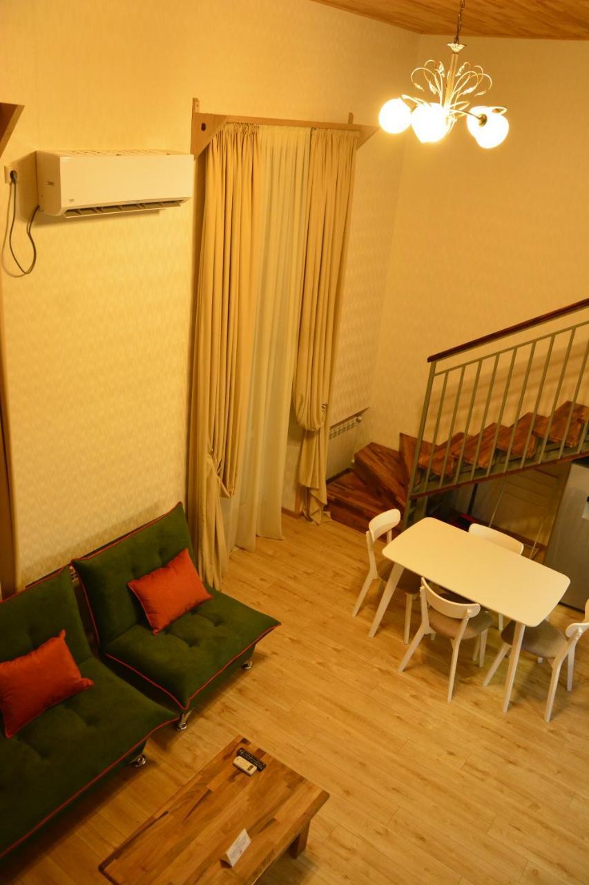Full Comfort Apartment On Aghmashenebeli Tbilisi Bagian luar foto