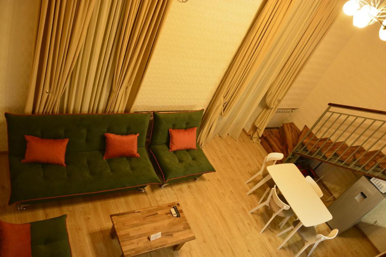 Full Comfort Apartment On Aghmashenebeli Tbilisi Bagian luar foto